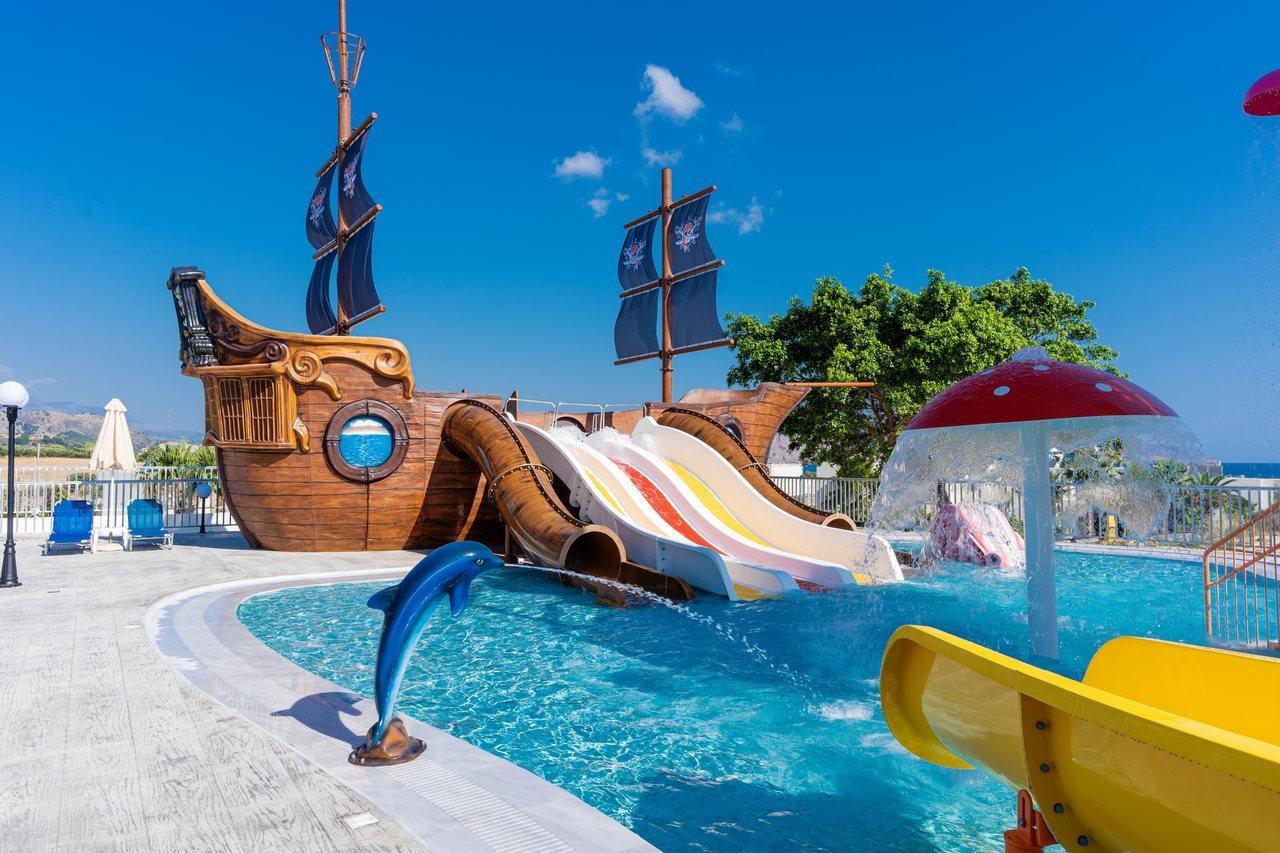 Georgioupolis Suites & Aqua Park Asproulianoi Exterior photo