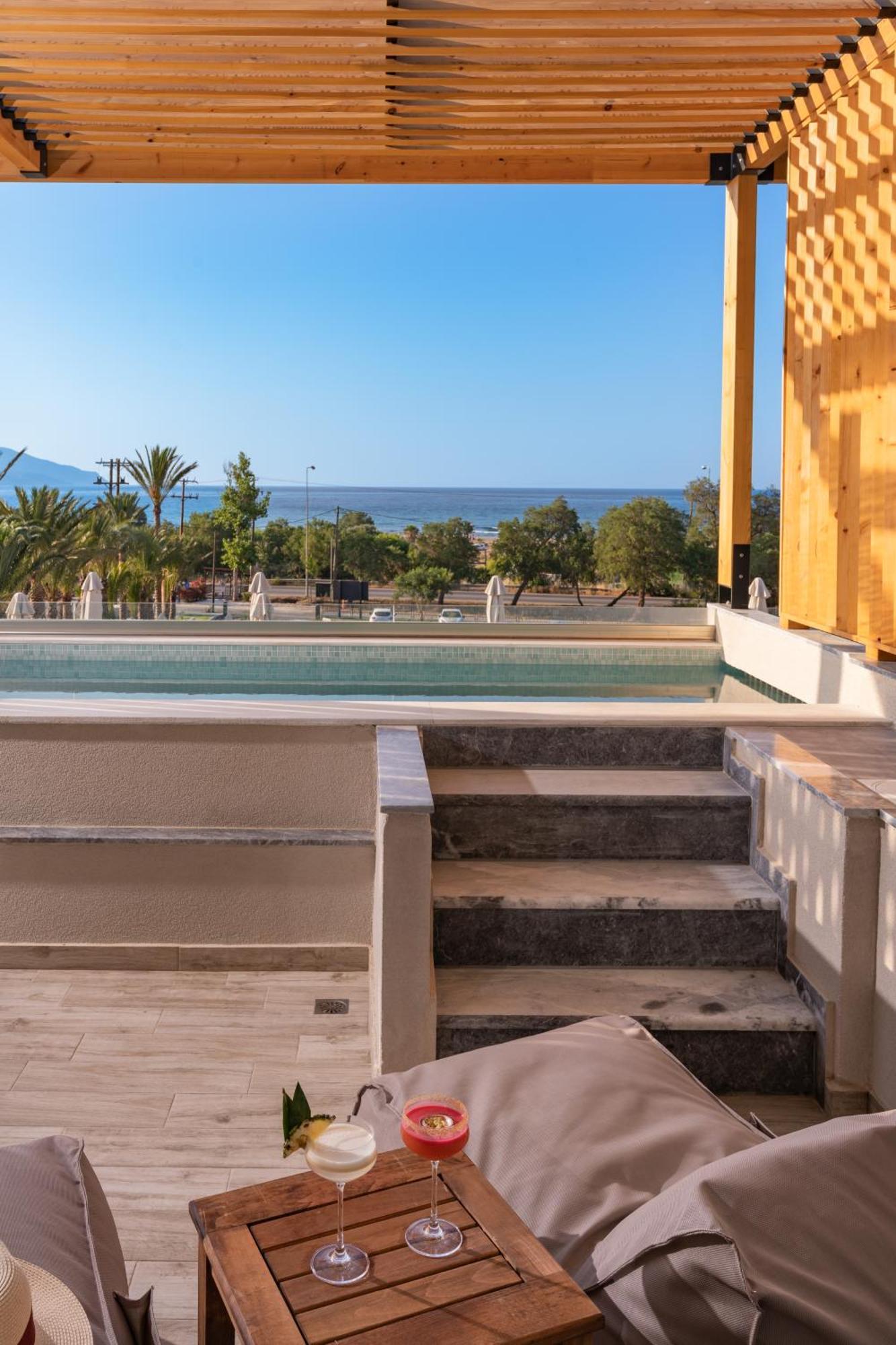 Georgioupolis Suites & Aqua Park Asproulianoi Exterior photo